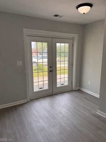 129 S 6th ST, Suffolk, VA 23434