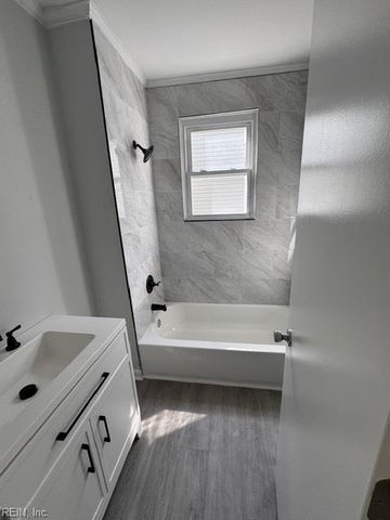 129 S 6th ST, Suffolk, VA 23434