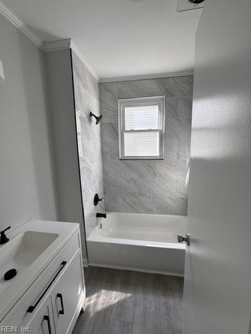 129 S 6th ST, Suffolk, VA 23434