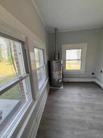 129 S 6th ST, Suffolk, VA 23434