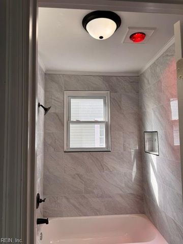 129 S 6th ST, Suffolk, VA 23434