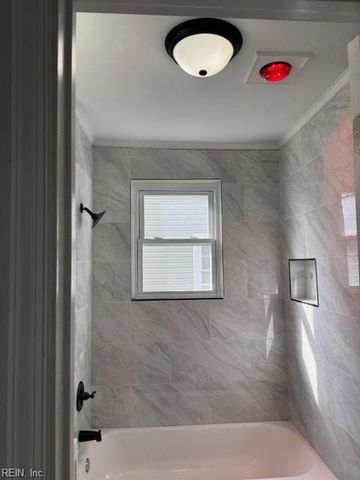 129 S 6th ST, Suffolk, VA 23434