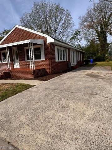 129 S 6th ST, Suffolk, VA 23434