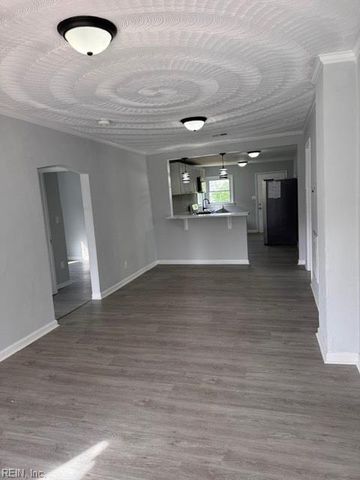 129 S 6th ST, Suffolk, VA 23434