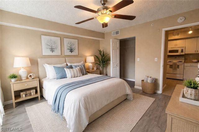 1865 Florida Club DR 6203, Naples, FL 34112