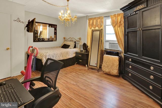 702 POPLAR ST, Lancaster, PA 17603