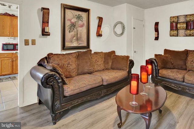 702 POPLAR ST, Lancaster, PA 17603