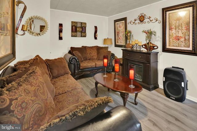 702 POPLAR ST, Lancaster, PA 17603