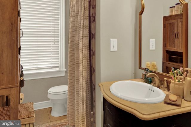 702 POPLAR ST, Lancaster, PA 17603