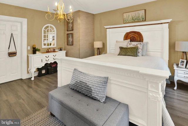 702 POPLAR ST, Lancaster, PA 17603