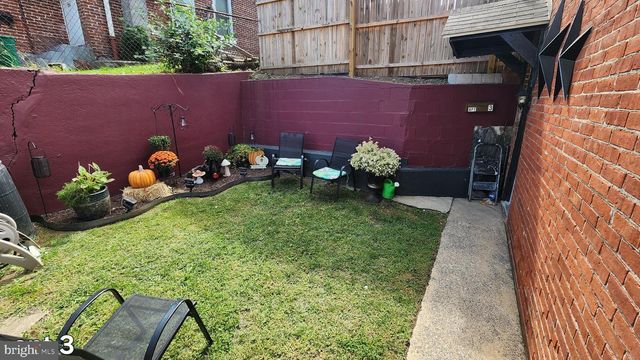 702 POPLAR ST, Lancaster, PA 17603