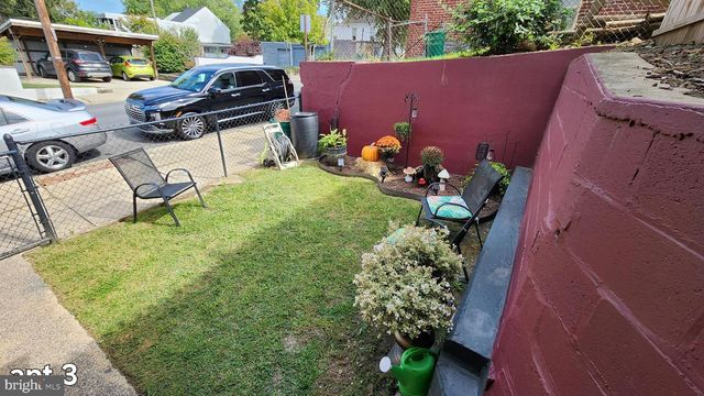 702 POPLAR ST, Lancaster, PA 17603