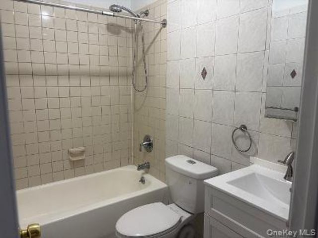 1601 Johnson Avenue 2, Elmont, NY 11003