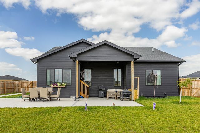 309 13th Street NW, Bondurant, IA 50035