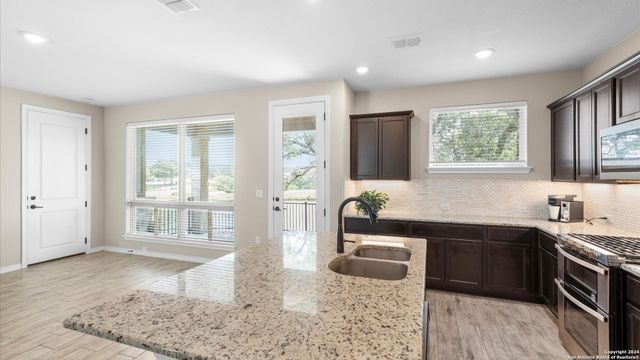 344 dancing oak, San Marcos, TX 78666