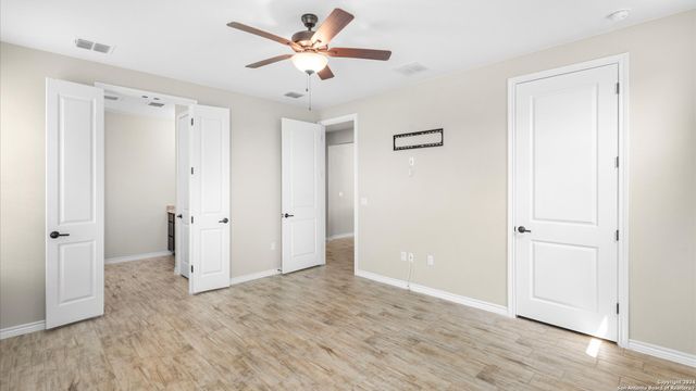 344 dancing oak, San Marcos, TX 78666