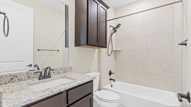 344 dancing oak, San Marcos, TX 78666