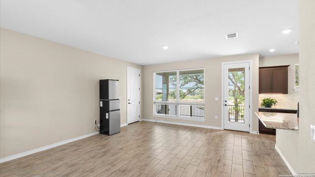 344 dancing oak, San Marcos, TX 78666