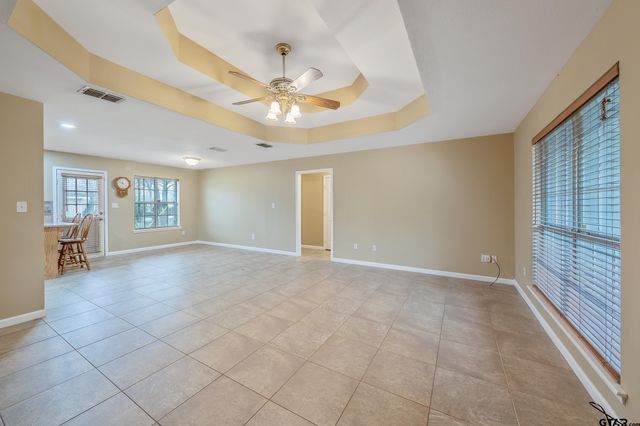 190 DWIGHT, Hawkins, TX 75765