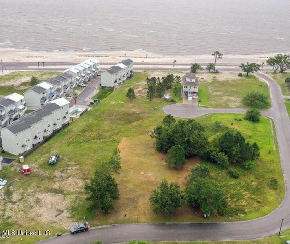108 Sea Oaks Boulevard, Long Beach, MS 39560