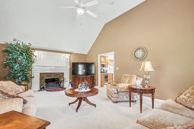 22 Sawmill Ridge Road, Haverhill, MA 01832