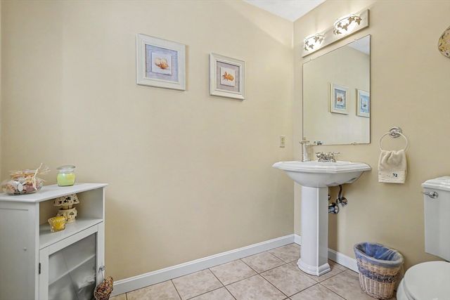22 Sawmill Ridge Road, Haverhill, MA 01832