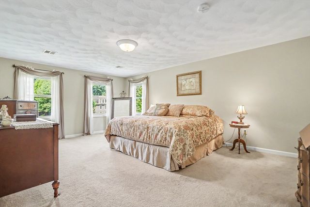 22 Sawmill Ridge Road, Haverhill, MA 01832