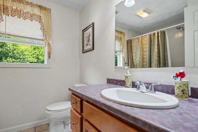 22 Sawmill Ridge Road, Haverhill, MA 01832