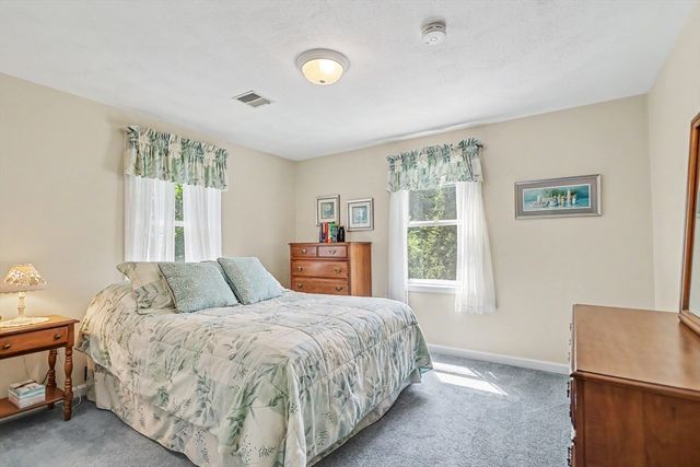 22 Sawmill Ridge Road, Haverhill, MA 01832