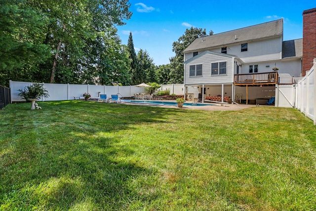 22 Sawmill Ridge Road, Haverhill, MA 01832