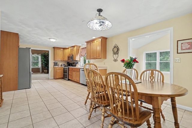22 Sawmill Ridge Road, Haverhill, MA 01832