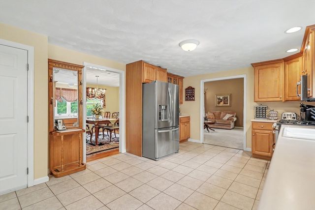 22 Sawmill Ridge Road, Haverhill, MA 01832
