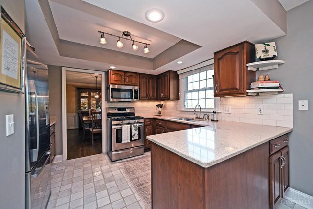 1320 Stonemill Court, Wyoming, OH 45215