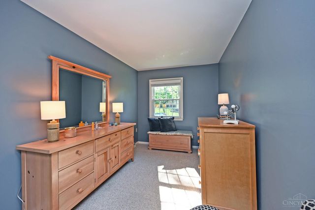 1320 Stonemill Court, Wyoming, OH 45215