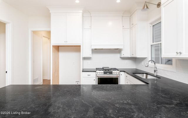 6106 Passionflower Dr, Prospect, KY 40059