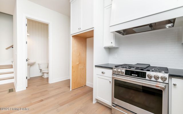 6106 Passionflower Dr, Prospect, KY 40059