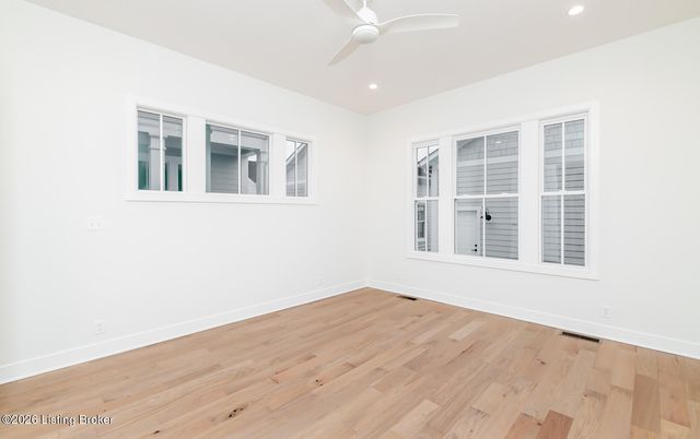 6106 Passionflower Dr, Prospect, KY 40059