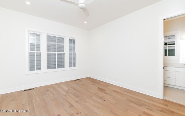 6106 Passionflower Dr, Prospect, KY 40059