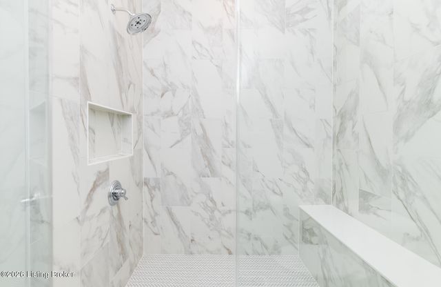 6106 Passionflower Dr, Prospect, KY 40059