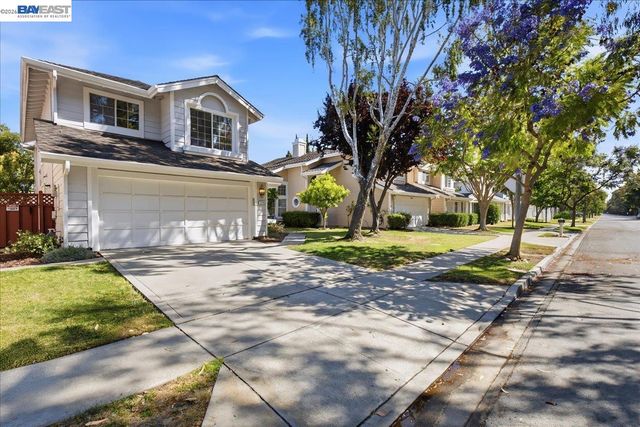5579 Ridgewood Dr, Fremont, CA 94555