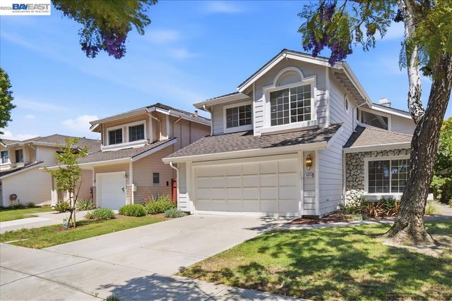 5579 Ridgewood Dr, Fremont, CA 94555