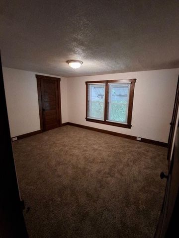 21 N Douglas Avenue 21 N Douglas Avenue, Springfield, OH 45503