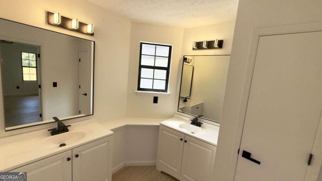 2070 Mallard Way, Lithonia, GA 30058