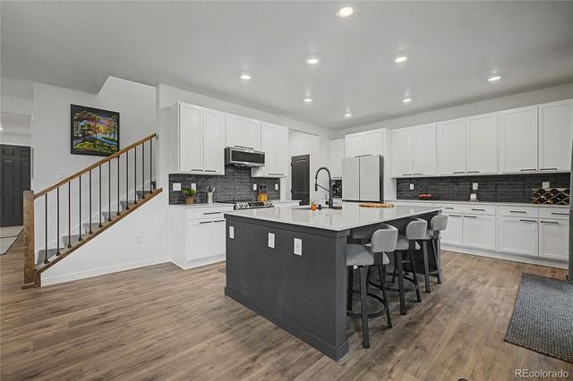 28372 E 7th Avenue, Watkins, CO 80137