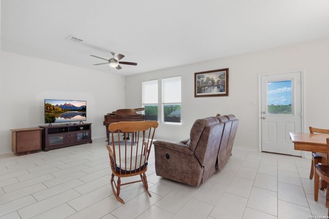 5942 Foster Bend, San Antonio, TX 78244