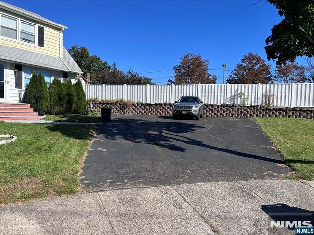129 POST Avenue 2, Hawthorne, NJ 07506