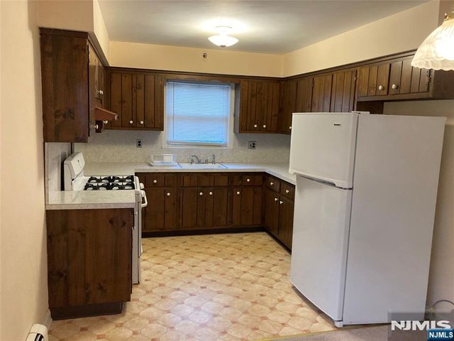 129 POST Avenue 2, Hawthorne, NJ 07506