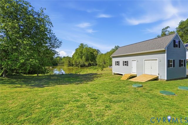 5927 Deerpath Dr, New Kent, VA 23124