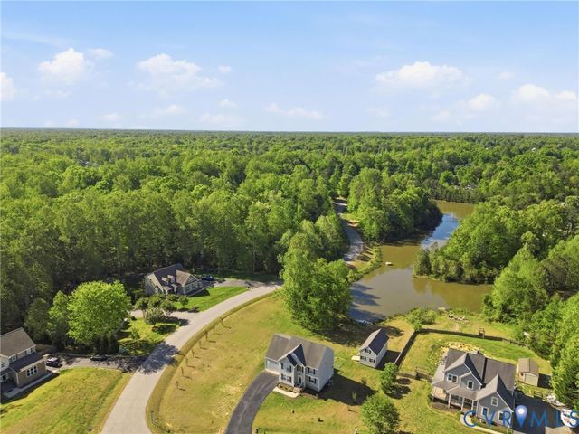 5927 Deerpath Dr, New Kent, VA 23124