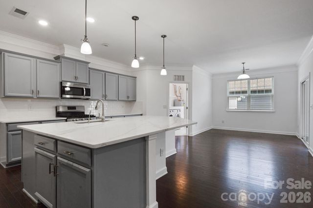 7026 Walnut Branch Lane, Charlotte, NC 28277